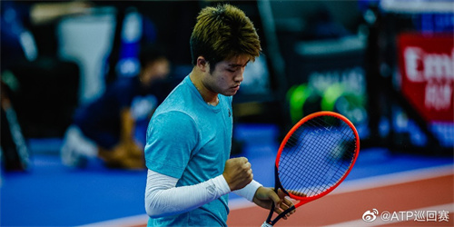 佛兰膜结构热烈祝贺吴易昺夺得ATP巡回赛冠军