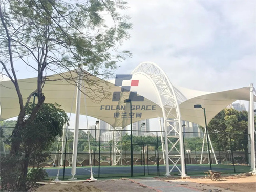 力与形的完美平衡：揭秘现代张拉膜结构建筑
